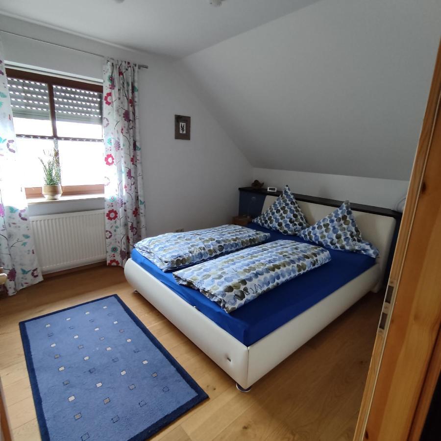 Ferienwohnung Adelhardt Eckersdorf Dış mekan fotoğraf